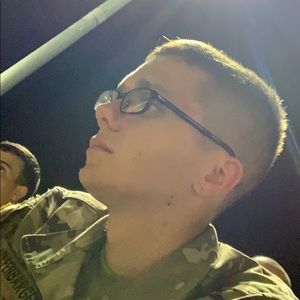 Meet your Posher, Travis